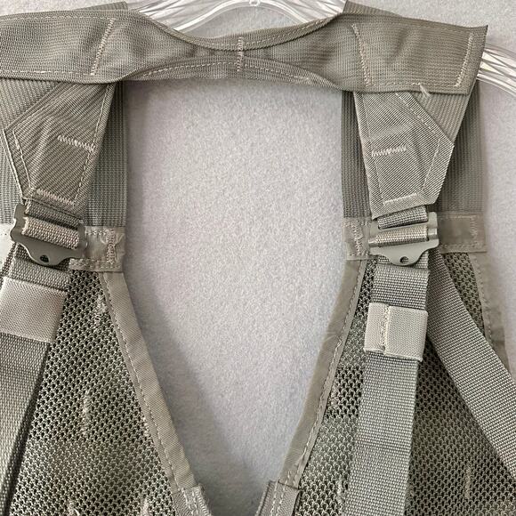 US Tactical Camouflage Molle II Vest Modular Lightweight Load-carrying Equipment - Picture 7 of 9